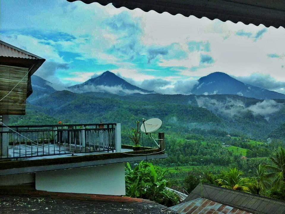 One Homestay And Warung Munduk Zewnętrze zdjęcie