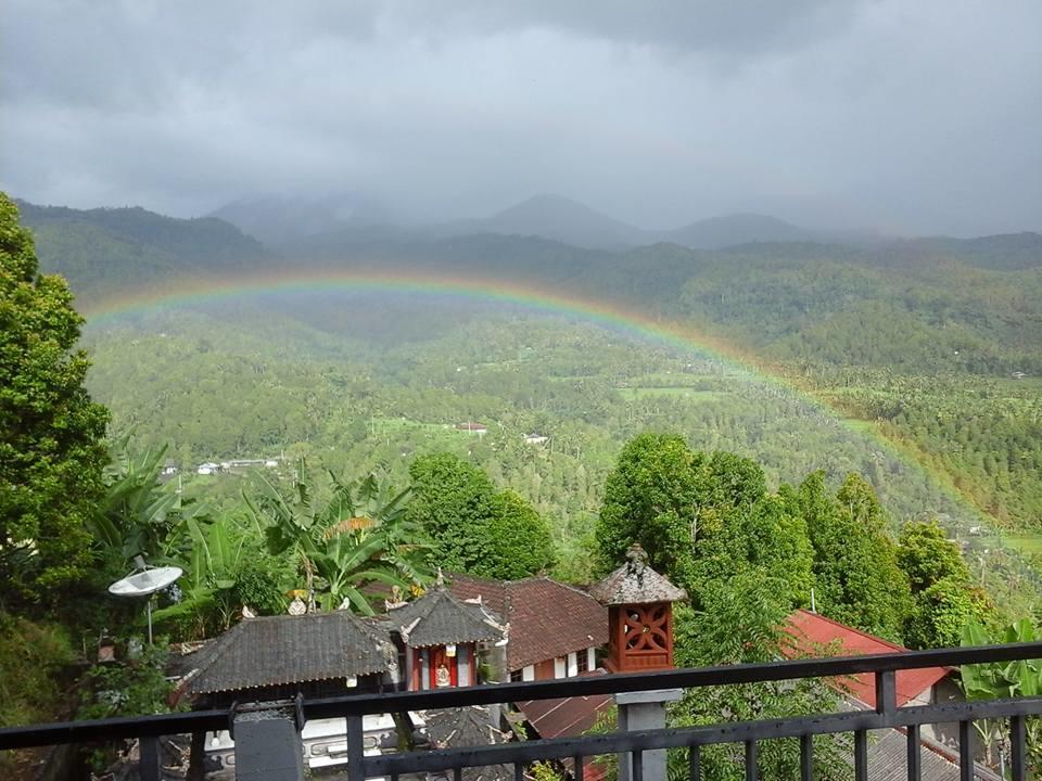 One Homestay And Warung Munduk Zewnętrze zdjęcie