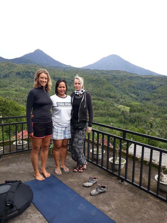 One Homestay And Warung Munduk Zewnętrze zdjęcie