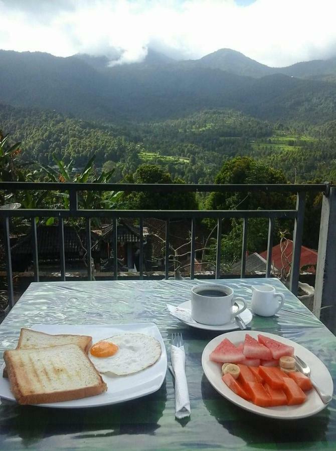 One Homestay And Warung Munduk Zewnętrze zdjęcie